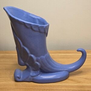 Vintage Niloak Cornucopia Vase Planter Ceramic Blue Matte Glaze Horn of Plenty‎